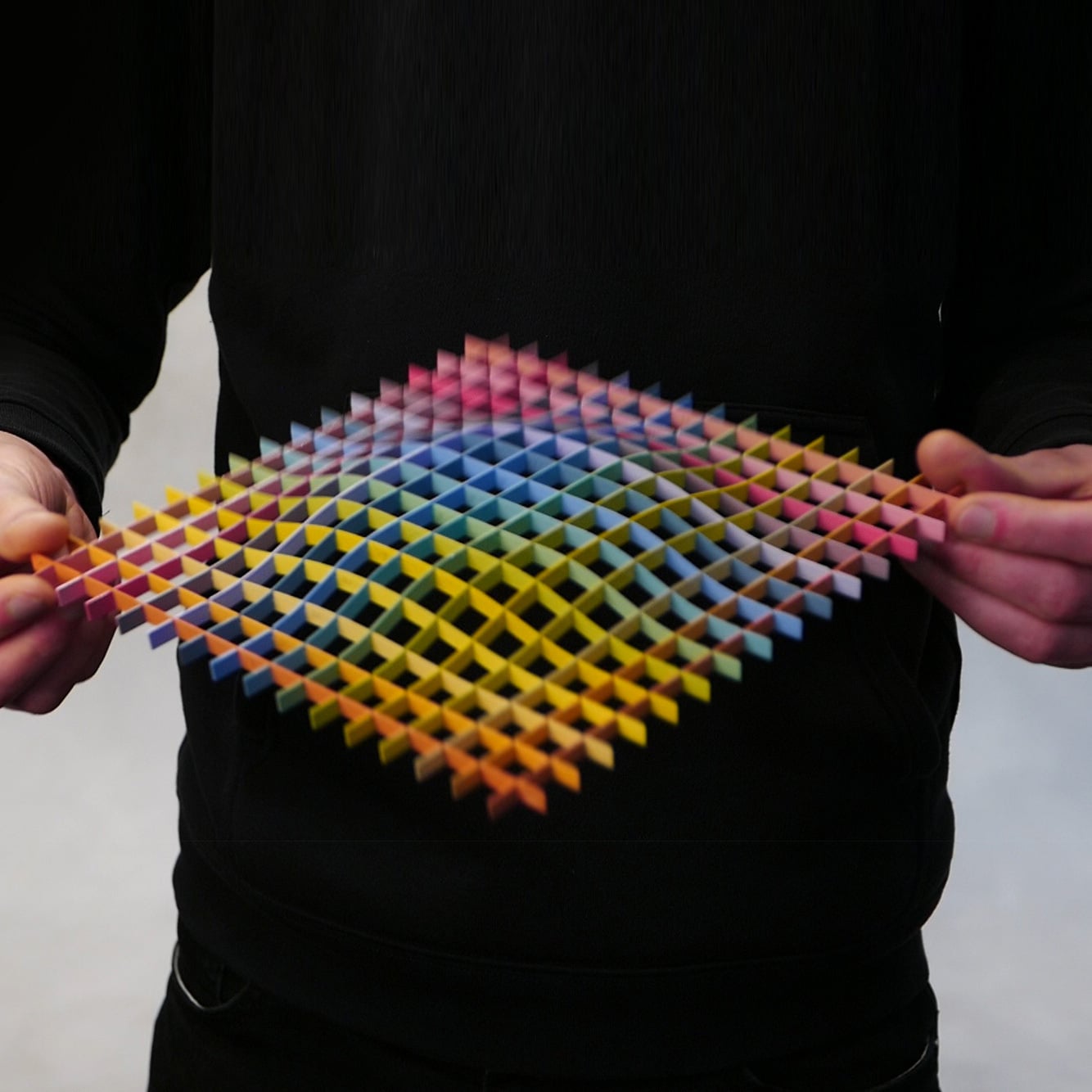 Fundamental Berlin Gravity tray, 20 x 20 cm, spectrum | Finnish