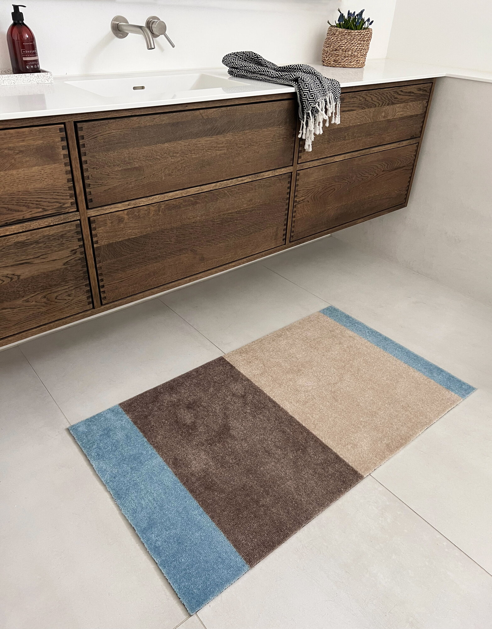 67 Rug Tica Copenhagen Stripes horizontal rug, 67 x 120 cm, blue - sand ...
