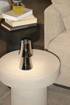 Alessi Halesia ladattava pöytävalaisin, ruostumaton teräs, sisustuskuva