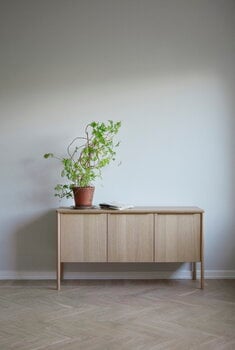 Skagerak Jut cabinet, oak, decoration image