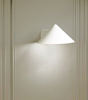 Frandsen Grasp rechargeable wall lamp, matt white