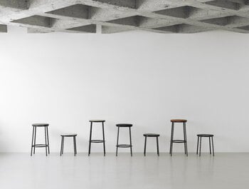 Normann Copenhagen Sgabello Circa, acciaio nero - alluminio nero