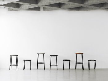 Normann Copenhagen Sgabello Circa, acciaio nero - alluminio nero