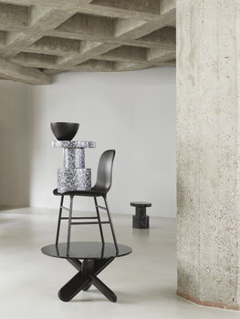 Normann Copenhagen Form chair, black steel - brandy leather Ultra