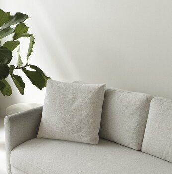 Normann Copenhagen Rar 2-seater sofa, Venezia off-white, decoration image