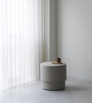 Normann Copenhagen Pouf Silo, piccolo, grigio chiaro, immagine decorativa