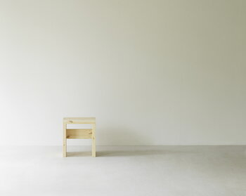 Normann Copenhagen Stretch stool, 40 cm, UV-lacquered pine