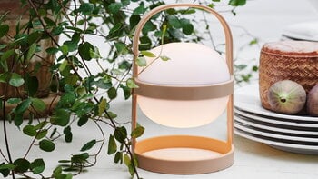 Rosendahl Soft Spot Solar Circular portable table lamp 18,5 cm, wheat