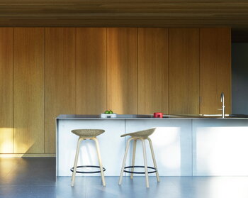 Normann Copenhagen Mat baarijakkara, 65 cm, pyökki - cream steel - seaweed, sisustuskuva