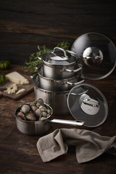 Rösle Elegance cookware set, 4 pots with 3 lids, steel, decoration image