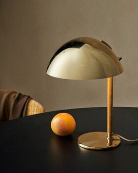 GUBI Tynell 9209 table lamp, brass - rattan