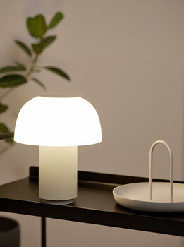 Zone Denmark Lampada portatile Harvest Moon, grigio caldo, immagine decorativa