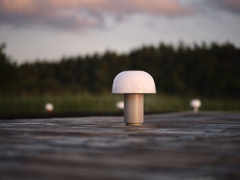 Zone Denmark Lampada portatile Harvest Moon, grigio caldo, immagine decorativa