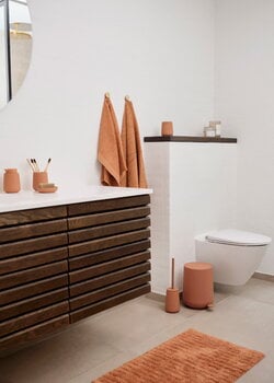 Zone Denmark Nova One hammasharjamuki, mandarine, sisustuskuva