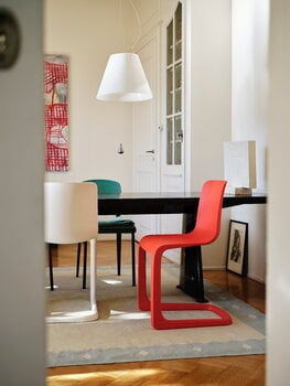 Vitra EVO-C chair, poppy red, decoration image