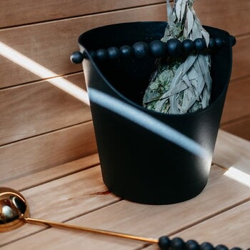 Aarikka Nuppu sauna bucket, black, decoration image