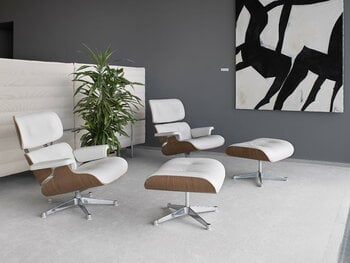 Vitra Eames Lounge Chair & Ottoman, neue Größe, weißes Walnuss - Weiß
