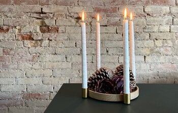 applicata Luna candleholder, oak - brass, decoration image