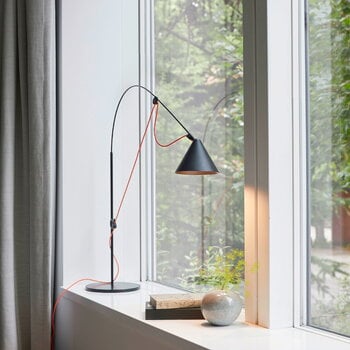 Midgard AYNO S table lamp, black - orange