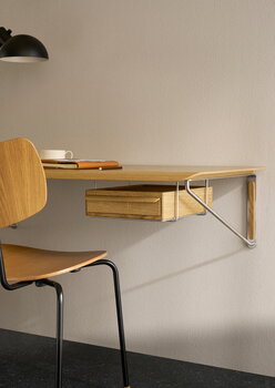 Carl Hansen & Søn AB019 työpöytä, 120 x 60 cm, öljytty tammi - ruostumaton teräs, sisustuskuva
