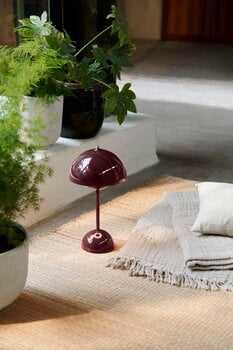 &Tradition Lampe de table portable Flowerpot VP9, prune foncé