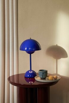 &Tradition Lampada da tavolo portatile Flowerpot VP9, blu cobalto