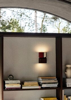 &Tradition Tabata LN10 wall lamp, dark burgundy - vermilion red, decoration image