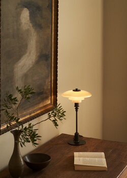 Louis Poulsen PH 2/1 table lamp, Limited edition, dusty terracotta, decoration image