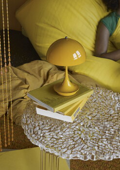 Louis Poulsen Panthella 160 Portable V3 table lamp, yellow, decoration image