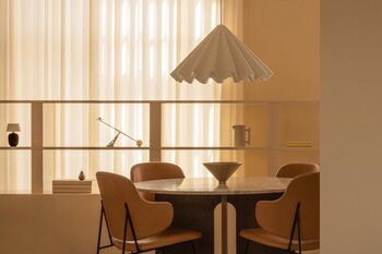 Audo Copenhagen Androgyne pöydän marmorikansi, luonnonvalkoinen, sisustuskuva
