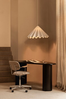 Audo Copenhagen Lampada a sospensione Dancing, 65 cm, bianco naturale, immagine decorativa