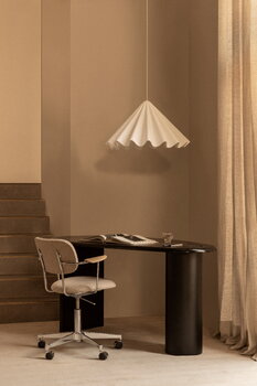 Audo Copenhagen Lampada a sospensione Dancing, 65 cm, bianco naturale, immagine decorativa