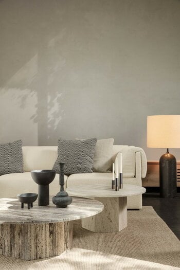 GUBI Epic sohvapöytä, pyöreä, 80 cm, valkoinen travertiini