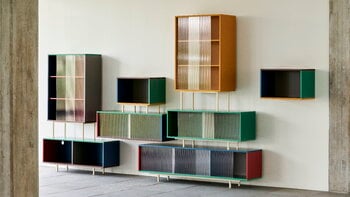 HAY Colour Cabinet seinäkaappi lasiovilla, 120 cm, monivärinen