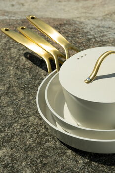 Heirol Royal Pearl sauce pan with lid, 18 cm, 2 L, decoration image