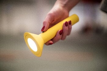 Mono Light Lampe torche Dawn Patrol, zink yellow, image décorative