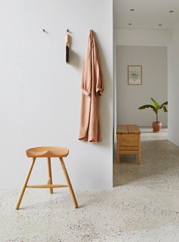 Form & Refine Shoemaker Chair No. 49 jakkara, valkoöljytty tammi
