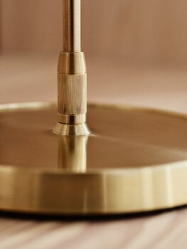 Fritz Hansen Clam table lamp, opal - brass, decoration image