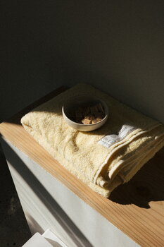 Frama Heavy Towel kylpypyyhe, vaaleankeltainen