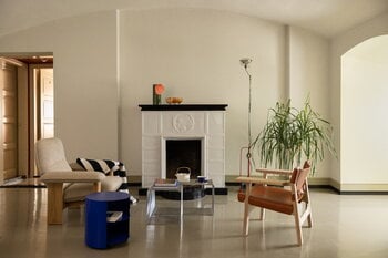 Audo Copenhagen Brasilia lounge chair, oak - Bouclé 02
