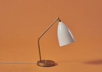GUBI Gräshoppa table lamp, alabaster white, glossy
