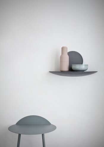 Audo Copenhagen Gridy Fungi shelf, medium, black | Finnish