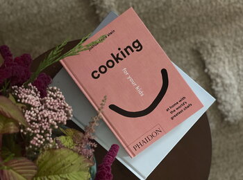 Phaidon Cooking for Your Kids: At Home with the World’s Greatest Chefs, decoration image