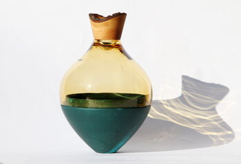 Utopia & Utility Vase empilable India II, 38 x 24 cm, ambre - patine cuivre