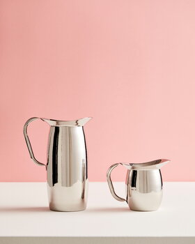 HAY Indian Steel Pitcher kaadin, korkea, ruostumaton teräs, sisustuskuva