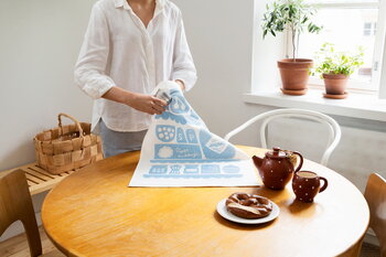 Kauniste Keittiössä tea towel, blue