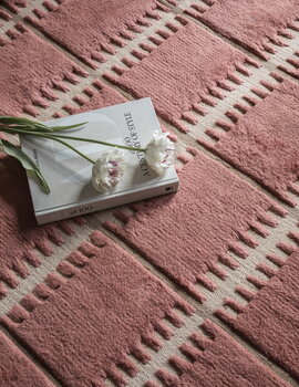 LAYERED Lilly wool rug, claret red