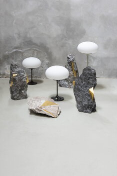 GUBI Stemlite bordslampa, 70 cm, dimbar, kiselgrå