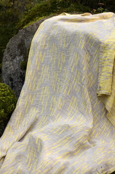 Lapuan Kankurit Osmankäämi table cloth/throw, 145 x 200 cm, linen - yellow, decoration image