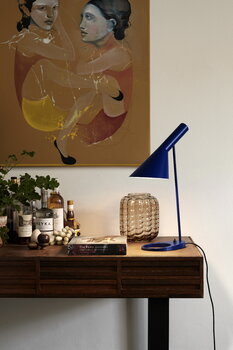 Louis Poulsen AJ table lamp, midnight blue